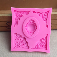 Vintage Lace Corner Moulds